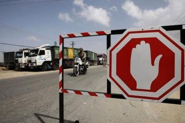 إسرائيل تخترق الاتفاقيات بفتح معبر بردلة 9 ساعات أسبوعيا