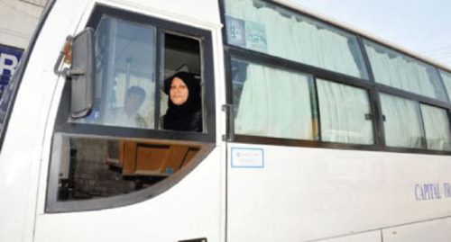 في خطوة جديدة السوريات يقدن وسائط النقل العامة
