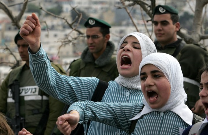 العملية التعليمية في القدس تحت وطأة الحواجز العسكرية