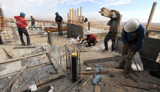  مشروع قانون الضمان الاجتماعي انتهاكات لـ 75% من العاملين
