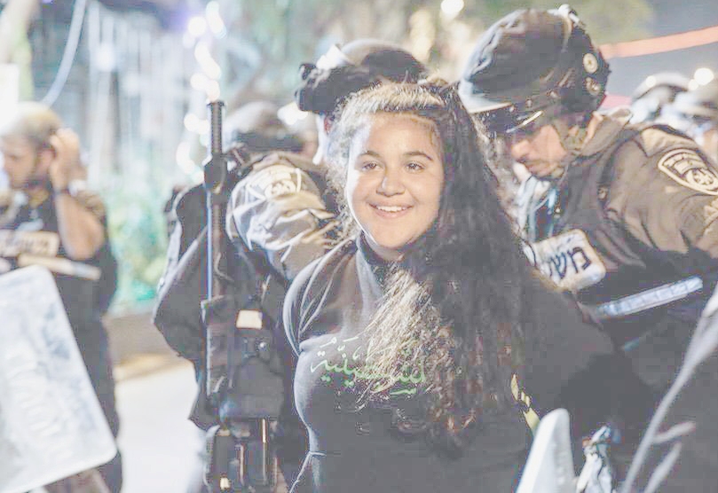 نرجس فلسطين خلف القضبان.. والتهمة وطن
