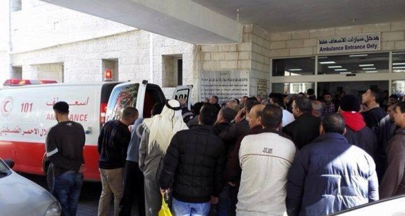 إصابة 21 طالبا وعاملا بانهيار سقف في جامعة الأقصى بخان يونس 
