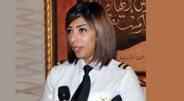 منيرة بوعكري أول كويتية تقود الطائرات