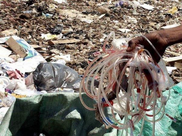 الرمحي: يجب اتخاذ اجراءات رادعة بشأن النفايات الطبية
