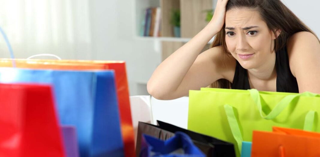 دراسة تؤكد.. التسوق الإلكتروني يزيد من توتر المرأة
