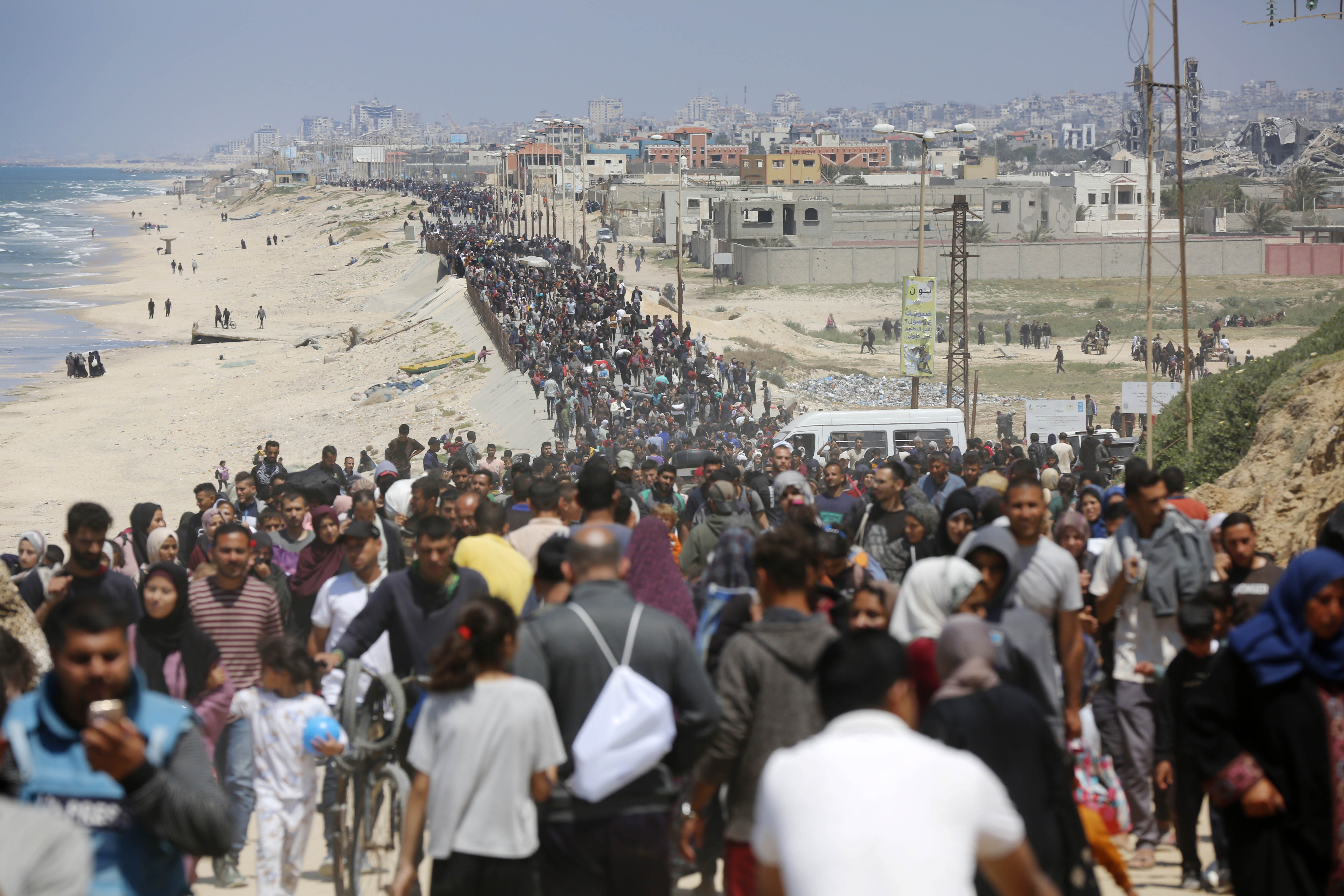 "الأونروا": نتوقع نزوح 250 ألف فلسطيني من خان يونس

