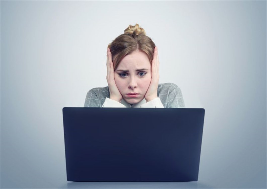 كيف نحمي أنفسنا من الابتزاز الإلكتروني؟