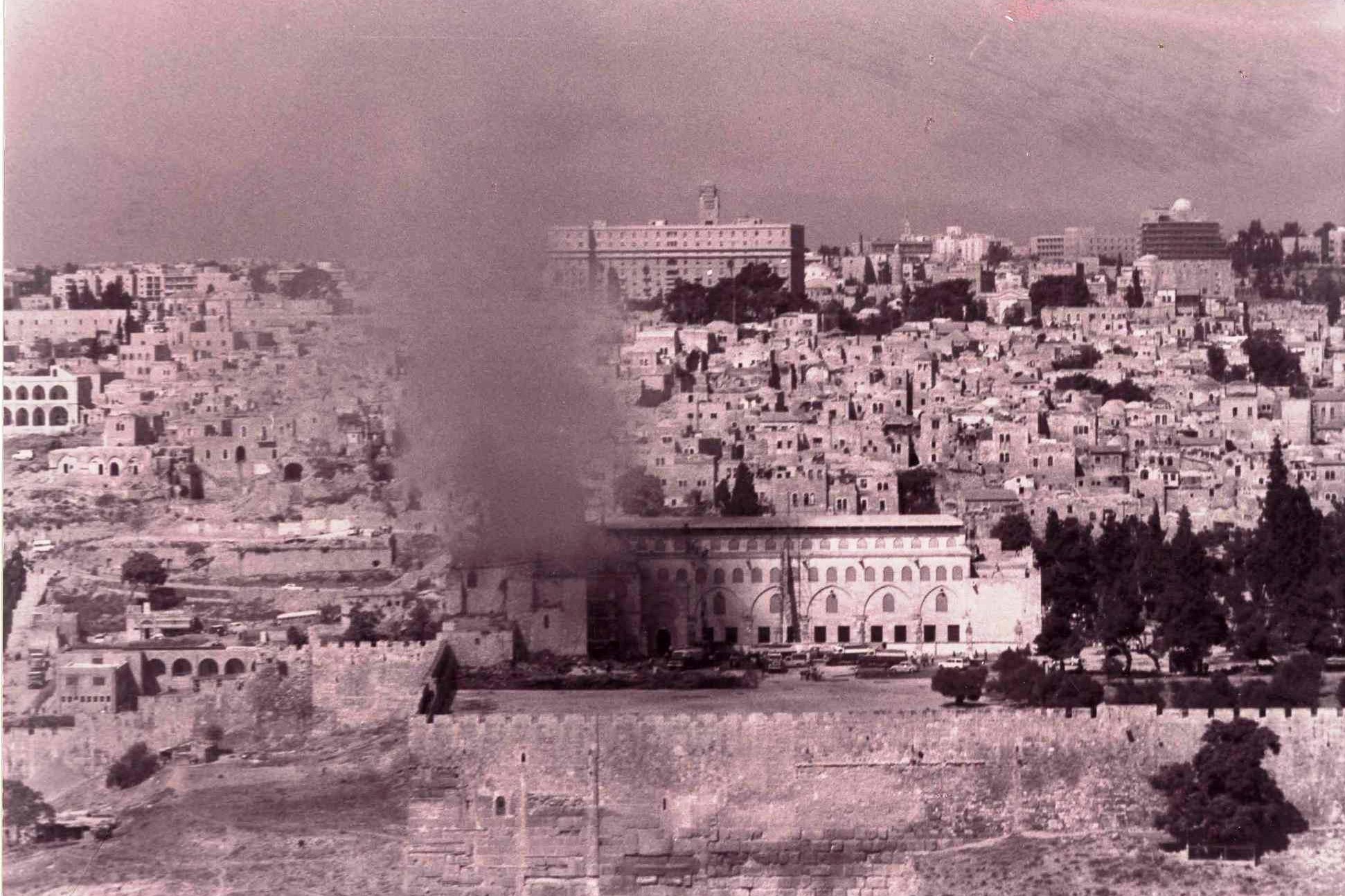56 عاماً على إحراق الأقصى: انطفأت الشرارة ولم ينطفئ الحقد


