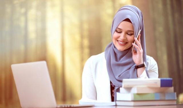 رصد الأزهر: تعليم المرأة في الإسلام فريضة شرعية والجماعات المتطرفة تحرمه
