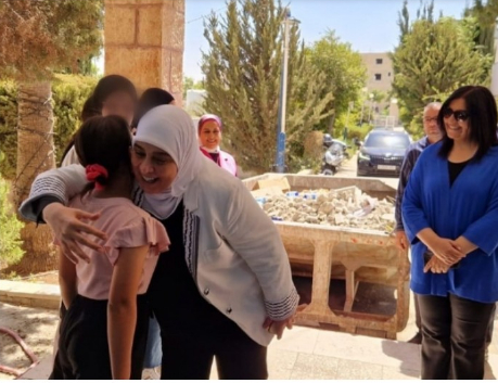 غنام تزور قرية الأطفال "SOS" بيت لحم وتؤكد دعمها المتواصل لرسالتها الإنسانية
