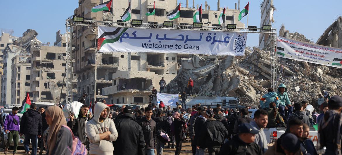 غزة: نزوح تحت النار والظروف القاسية
