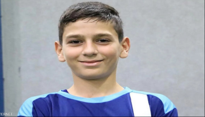 بقصف استهدف منزله.. استشهاد لاعب كرة قدم مع 14 من أفراد أسرته
