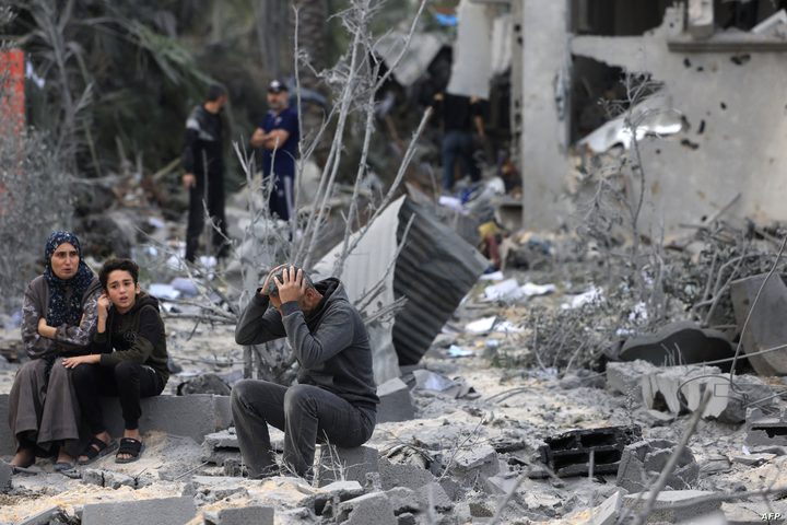 صوت| الأخصائي النفسي عايد حوشية: "بين الحاجة للعلاج وواجب الصمود... الفلسطيني يعيش معركة داخلية صامتة"

