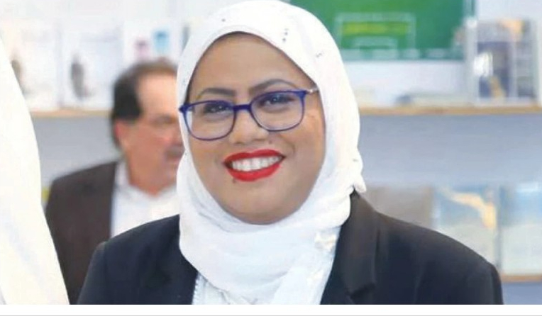 استبرق أحمد فازت بجائزة الشارقة لإبداعات المرأة الخليجية

