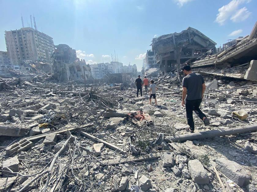 في اليوم الـ 213 من العدوان: استشهاد 22 مواطنا بينهم 8 أطفال إثر غارات للاحتلال استهدفت 11 منزلا في رفح
