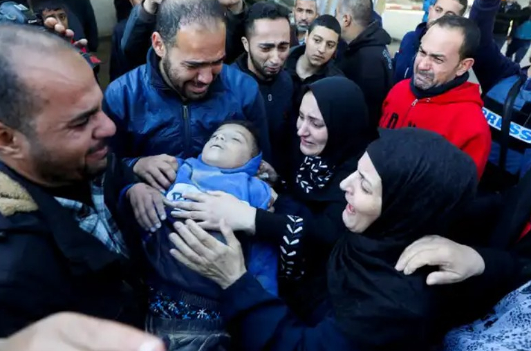  بين الشهداء 10 آلاف طفل، و7 آلاف امرأة.. حصيلة الشهداء تتجاوز 30 ألفا في قطاع غزة
