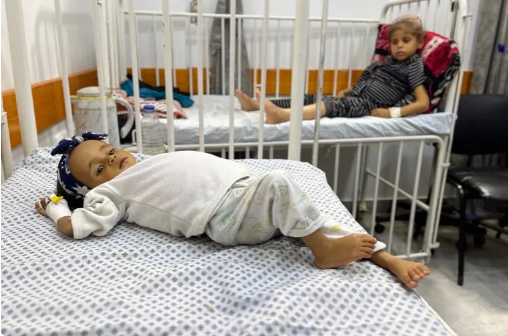 صوت| 120 طفلاً في خطر... متلازمة "غيلان باريه" النادرة تنتشر في غزة وسط عجز المستشفيات