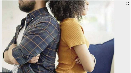 هل إدارة الخلاف الزوجي مسؤولية الرجل أم المرأة؟.. أستاذ علم نفس يجيب
