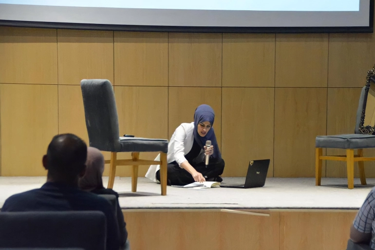 حارب التأتأة.. شابة عراقية تبتكر طريقة لمحاربة التلعثم في الكلام
