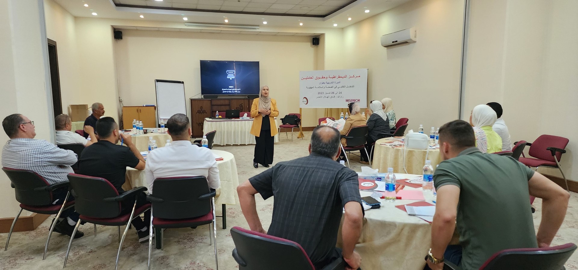 نقابيون يطالبون بتشديد الرقابة على أماكن العمل ومعاقبة المخالفين والمستهترين بسلامة وامن وصحة العاملين 


