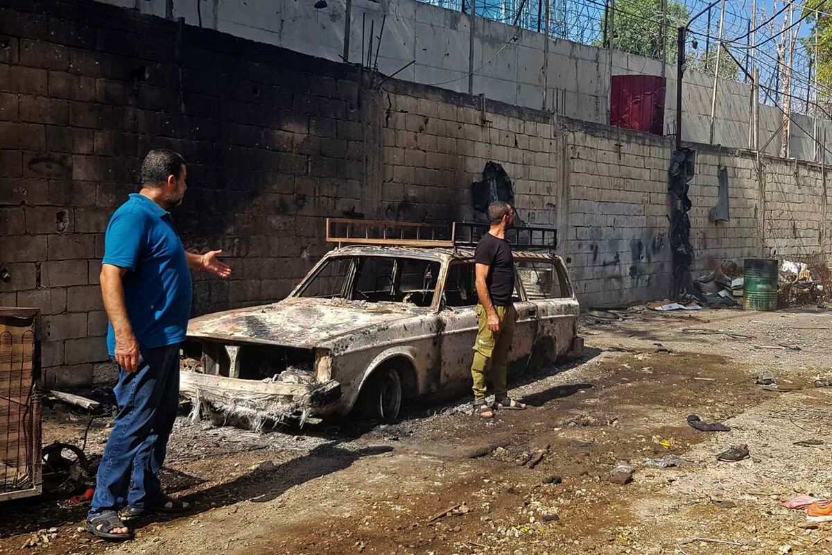 سكان مخيم عين الحلوة يلازمون منازلهم مع استمرار الاقتتال
