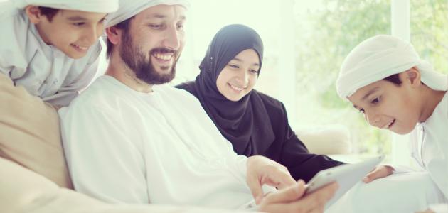 صوت| خبير  تنمية يتحدث عن التربية السلمية للاطفال !


