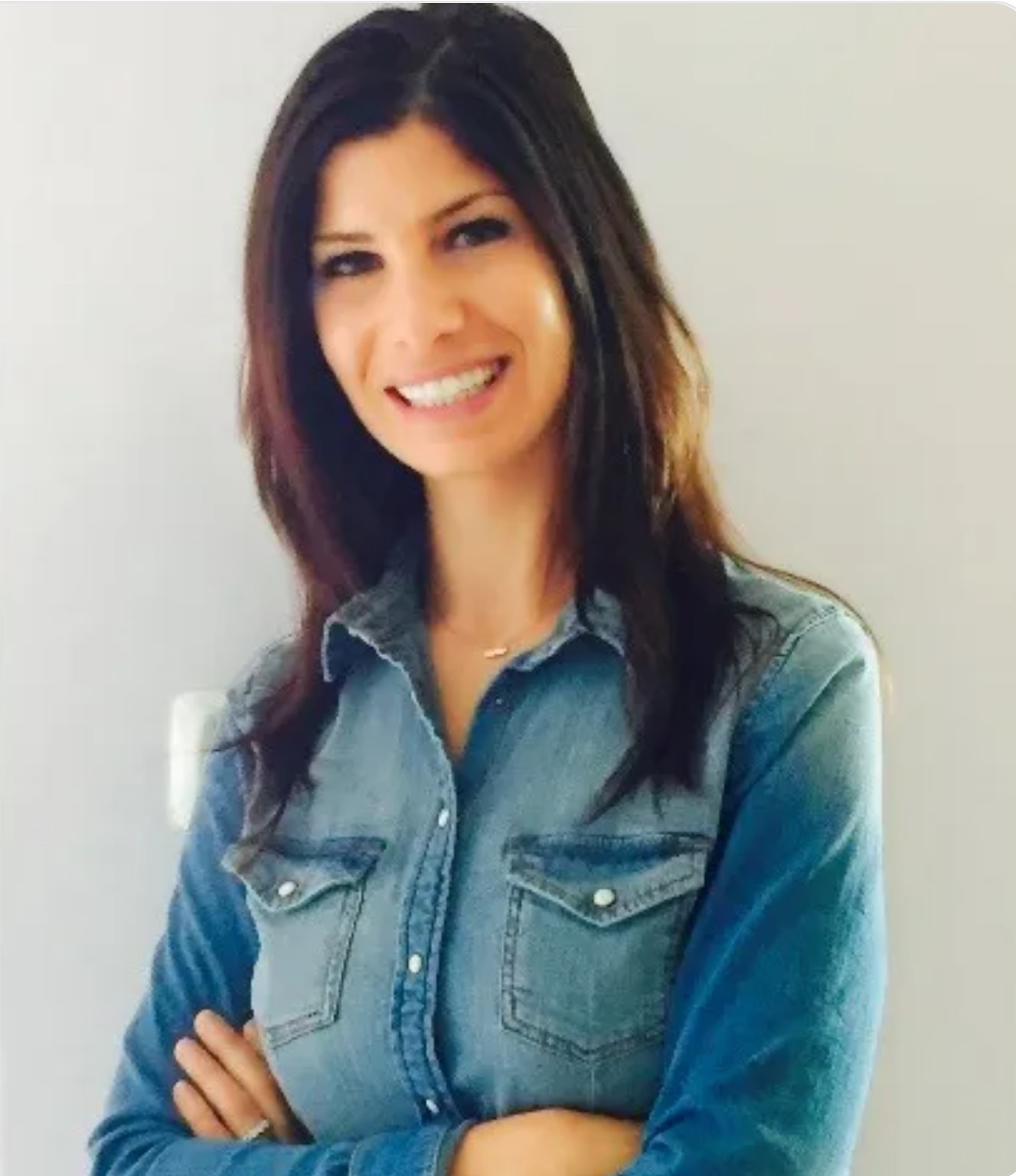 المحامية الفلسطينية زينة جلاد تحصل على أول لقب دكتوراة في القانون لامرأة عربية من جامعة كولومبيا

