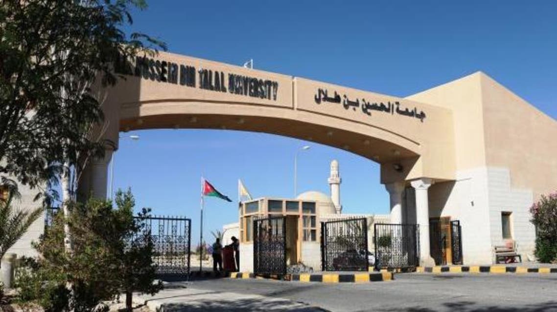 وفاة طالبة جامعية يثير ضجة بالأردن.. ووالدها يروي التفاصيل

