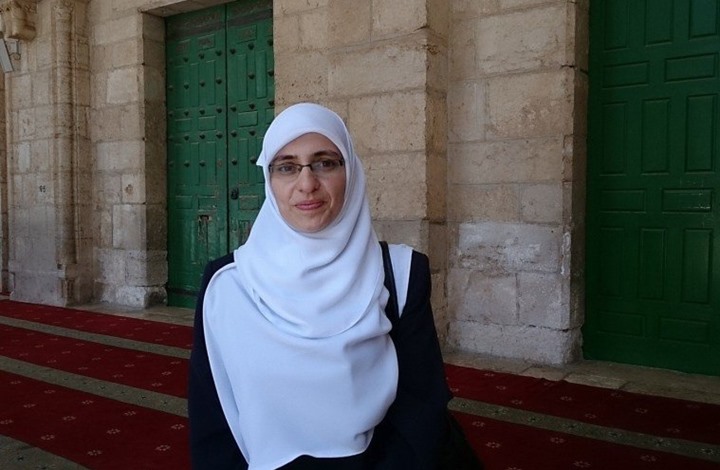 الاحتلال يعتقل المرابطة المقدسية هنادي حلواني

