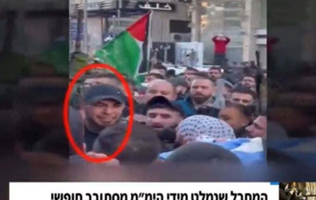 تفاصيل جديدة.. قناة عبرية: “النابلسي” ظهر في جنازة أصدقائه متحديًا جيش الاحتلال الذي يبحث عنه

