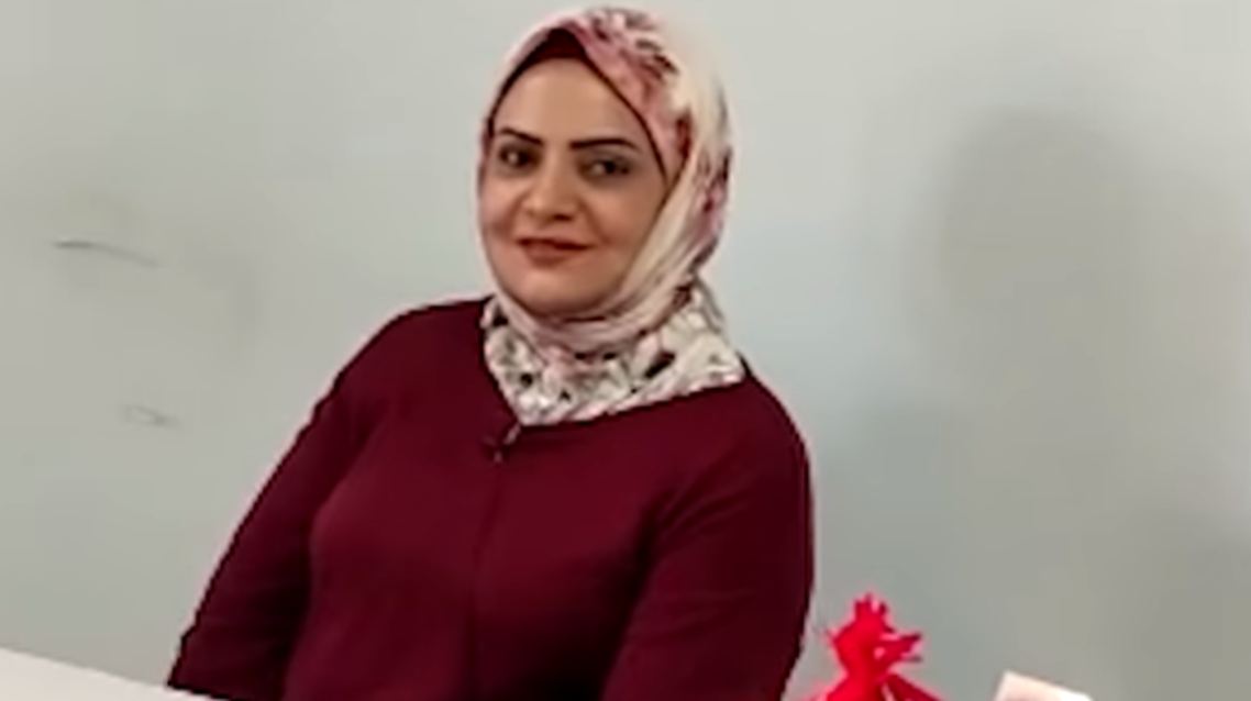 مأذونة شهيرة بمصر: "لم ولن أكون سبباً في طلاق أبداً"

