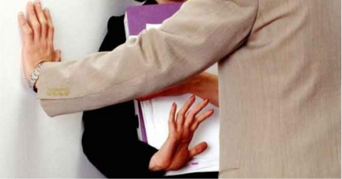 صوت| دراسة حول مخاطر الفساد المبني على النوع الاجتماعي توصي بضرورة التصدي لمخاطر التحرش والابتزاز والإساءة الجنسية بالوزارات

