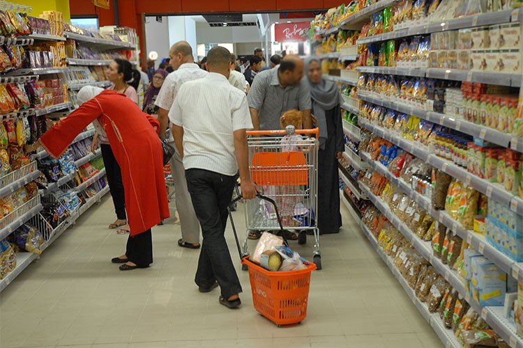 صوت| المستهلكون يشتكون من ارتفاع اسعار السلع الأساسية.. وحماية المستهلك توضح أسباب الارتفاع وموعد الانخفاض

