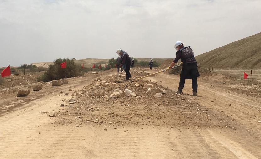 المركز الفلسطيني لمكافحة الالغام يطلق مشروع التوعية

