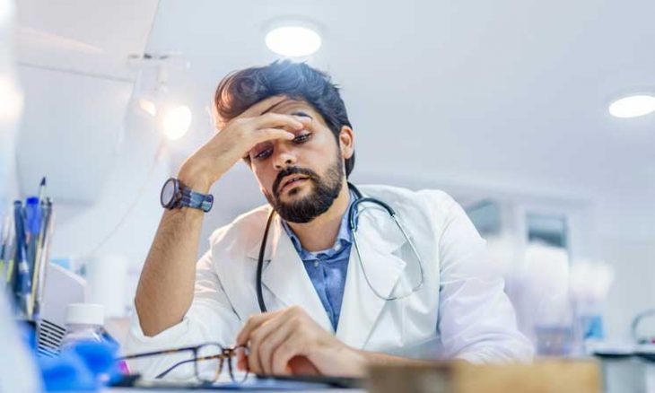 دراسة أممية: 745 ألف حالة وفاة بسبب ساعات العمل الطويلة
