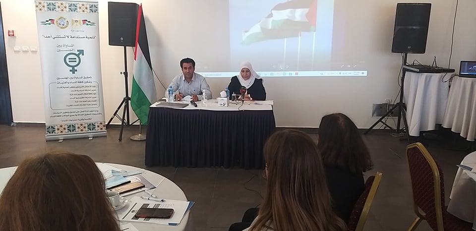 صوت| باحثون في الإعلام الرقمي يدعون إلى صناعة خطاب مجتمعي يعالج واقع المرأة على مواقع التواصل
