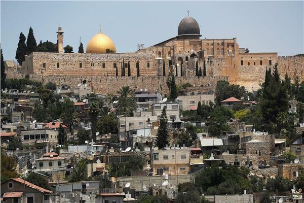 تحذيرات وتخوفات.. ماذا يعني مشروع تسوية القدس ؟
