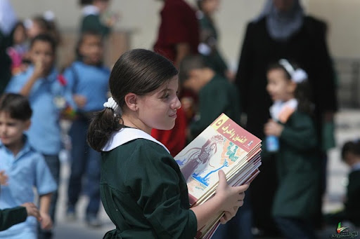 التعليم في فلسطين.. "نعتذر عن قساوة المشهد" !
