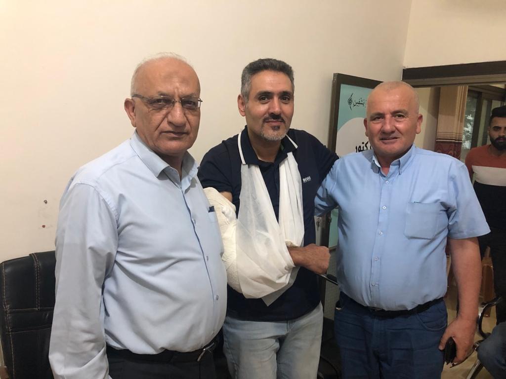 نصبوا له كميناً واعتقلوه.. الدكتور نضال العارضة يروي تفاصيل التنكيل به والتحقيق معه
