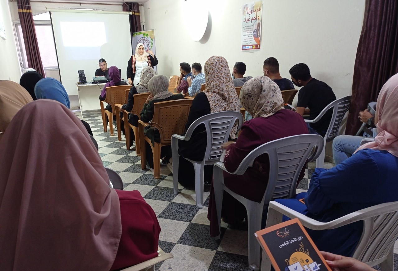 صوت| مركز الاعلام المجتمعي ينفذ مجموعة من ورش العمل والتدريبات في إطار مكافحة العنف الرقمي المبني على النوع الاجتماعي
