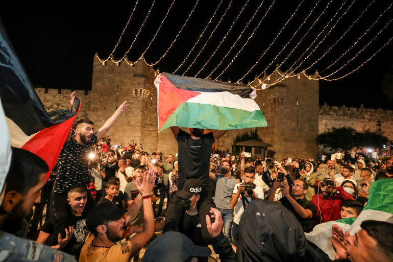 الاحتلال يستخدم المواد المصورة التي ينشرها النشطاء على “السوشيال ميديا” لإدانة المعتقلين المقدسيين
