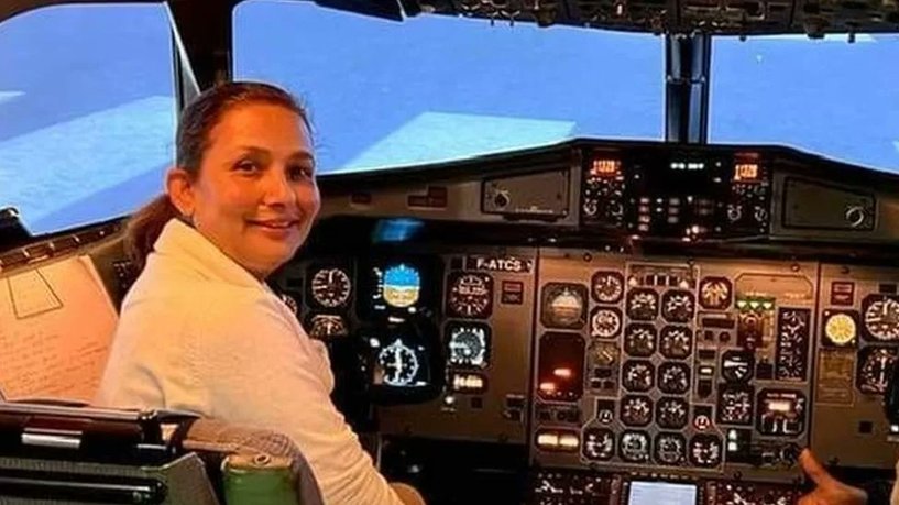 على خطى زوجها.. مفاجأة حزينة بشأن مساعدة قائد "طائرة نيبال"

