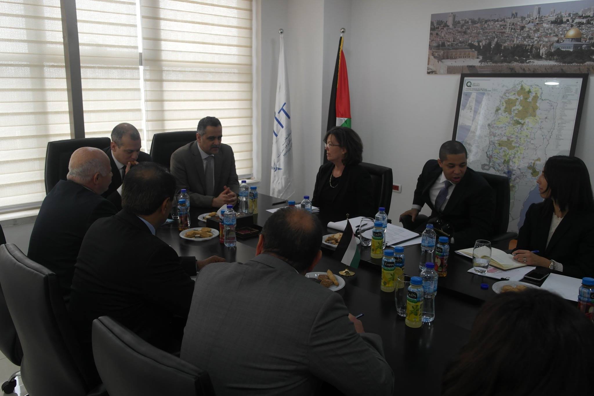 نقاشات فلسطينية أمريكية حول مدى تطبيق ترددات الجيل الثالث