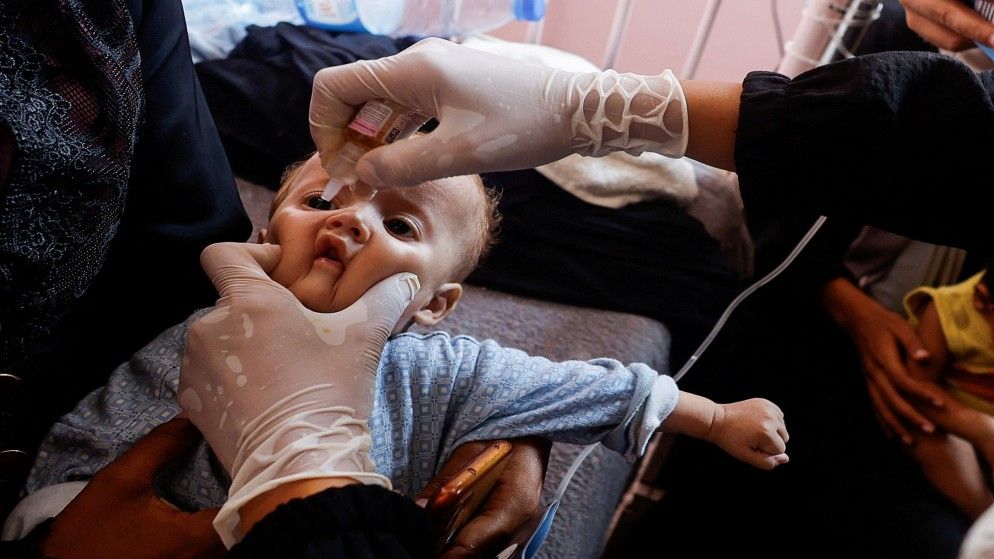 انطلاق حملة التطعيم ضد "شلل الأطفال" في دير البلح
