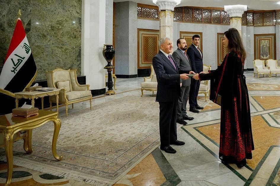 السفيرة عوض الله تقدم أوراق اعتمادها إلى رئيس جمهورية العراق
