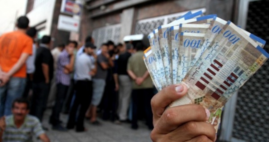 تجميد 410 ملايين شيقل ..  والحكومة الفلسطينية : هذا ابتزاز  واستهداف لمقومات مؤسسات الدولة !
