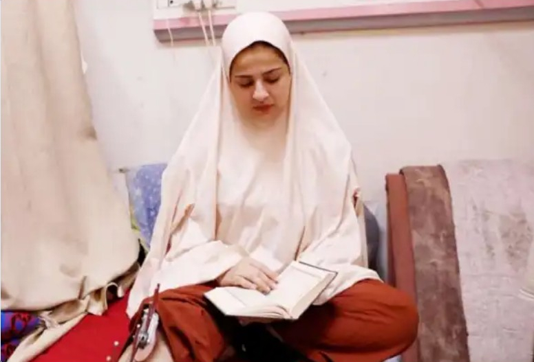 نور المقوسي.. "حزام ناري" حرق قلبها وحرمها أُمها وإخوتها