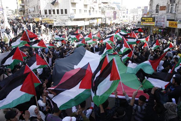 الحركة النسوية تنظم اليوم مسيرة لدعم الأسرى 