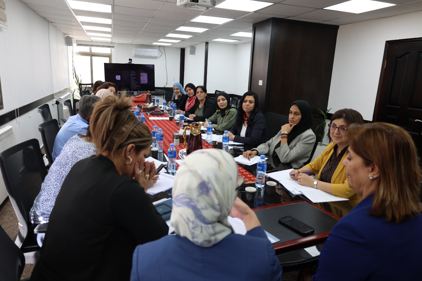 وزارة شؤون المرأة تعقد اجتماع الفريق الوطني لنظام التحويل الوطني للمعنفات

