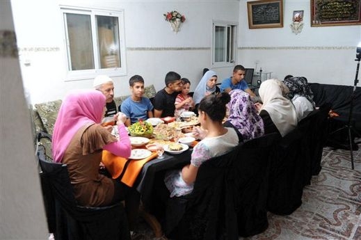 صوت| صلة الرحم.. هل يصلح رمضان ما افسدته الجائحة ؟ 